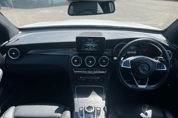 Mercedes-Benz GLC GLC 250 D 4MATIC AMG LINE PREMIUM PAN ROOF 37