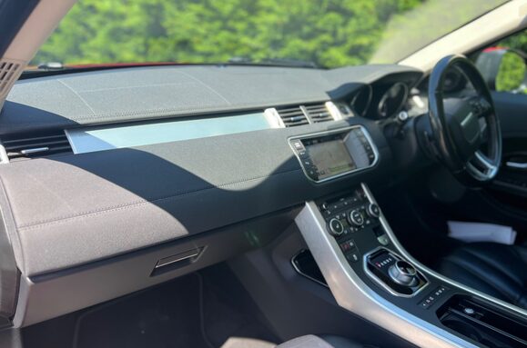 Land Rover Range Rover Evoque 2.2 SD4 PURE TECH AUTO 26