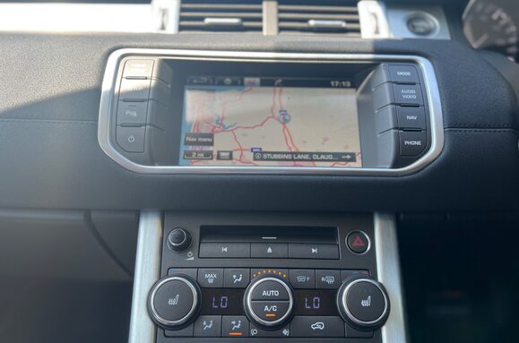 Land Rover Range Rover Evoque 2.2 SD4 PURE TECH AUTO 33