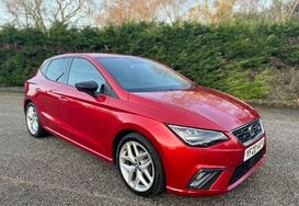 SEAT Ibiza 1.0 TSI FR 5 DOOR 4