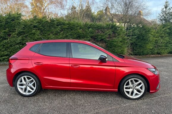 SEAT Ibiza 1.0 TSI FR 5 DOOR 6