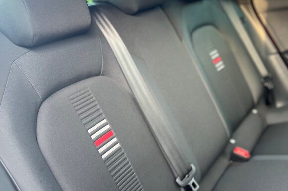 SEAT Ibiza 1.0 TSI FR 5 DOOR 17