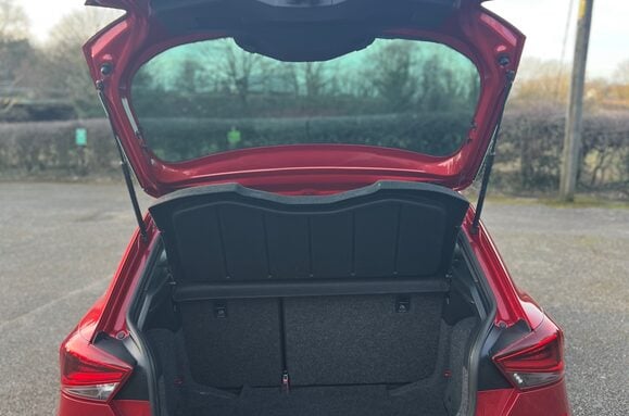 SEAT Ibiza 1.0 TSI FR 5 DOOR 29