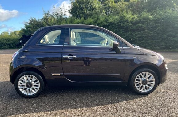Fiat 500 LOUNGE CONVERITIBLE 5