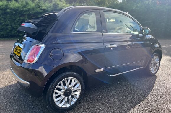 Fiat 500 LOUNGE CONVERITIBLE 8