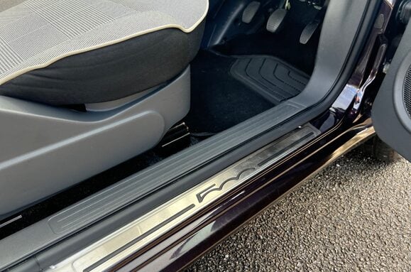 Fiat 500 LOUNGE CONVERITIBLE 21