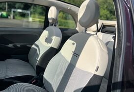Fiat 500 LOUNGE CONVERITIBLE 32