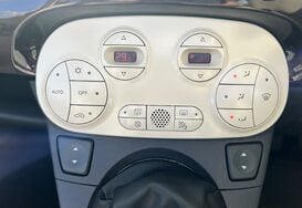 Fiat 500 LOUNGE CONVERITIBLE 37