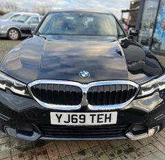 BMW 3 Series 318D SPORT 2