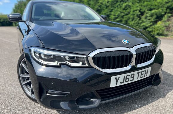BMW 3 Series 318D SPORT 2