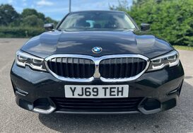BMW 3 Series 318D SPORT 3