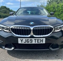 BMW 3 Series 318D SPORT 2