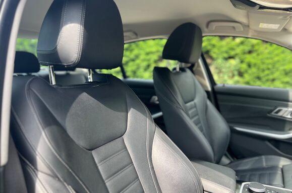 BMW 3 Series 318D SPORT 15