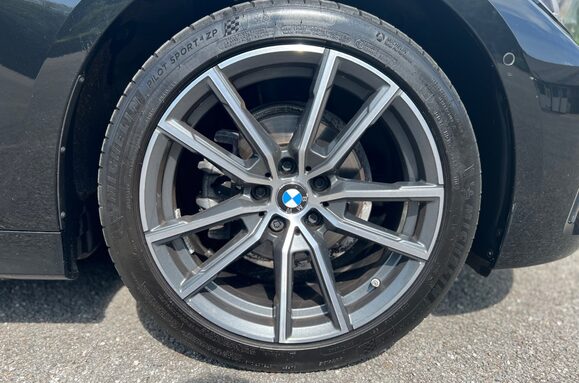 BMW 3 Series 318D SPORT 16