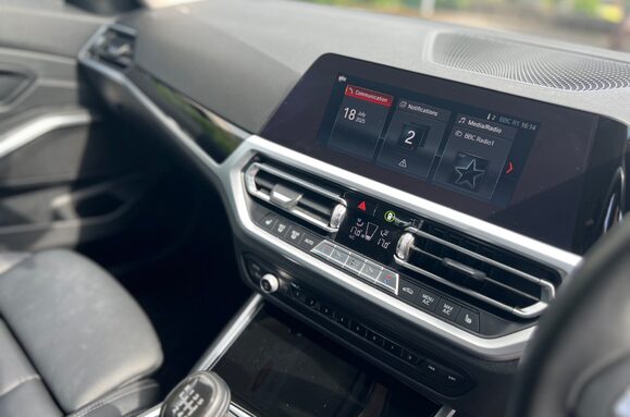 BMW 3 Series 318D SPORT 17