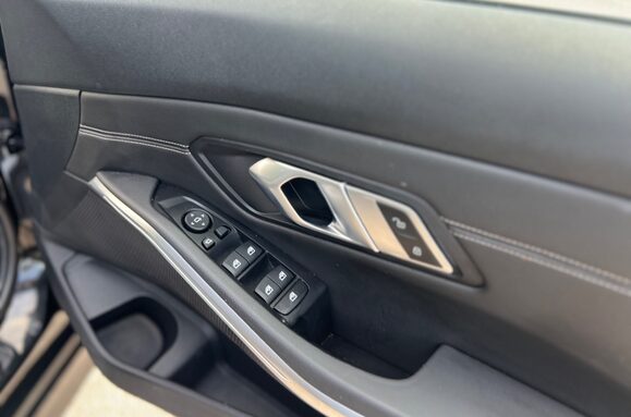 BMW 3 Series 318D SPORT 20