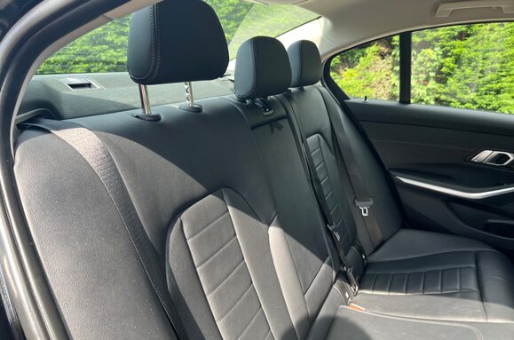 BMW 3 Series 318D SPORT 24