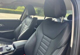 BMW 3 Series 318D SPORT 29