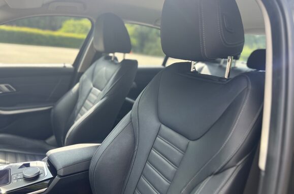 BMW 3 Series 318D SPORT 29