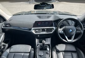BMW 3 Series 318D SPORT 36