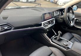 BMW 3 Series 318D SPORT 24