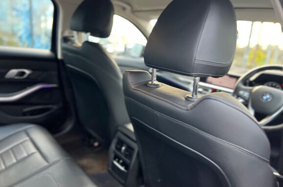 BMW 3 Series 318D SPORT 17