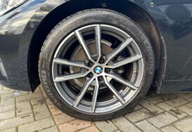 BMW 3 Series 318D SPORT 14
