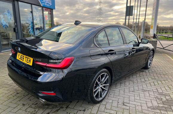BMW 3 Series 318D SPORT 7