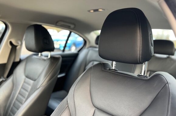 BMW 3 Series 318D SPORT 21