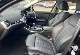 BMW 3 Series 318D SPORT 23