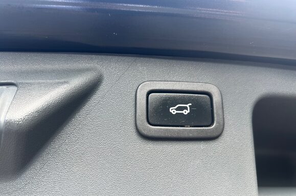 Land Rover Discovery Sport 2.2 SD4 HSE AUTOMATIC 42