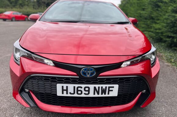 Toyota Corolla 2.0 VVT-I DESIGN PETROL/HYBRID AUTO 4