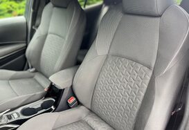 Toyota Corolla 2.0 VVT-I DESIGN PETROL/HYBRID AUTO 24