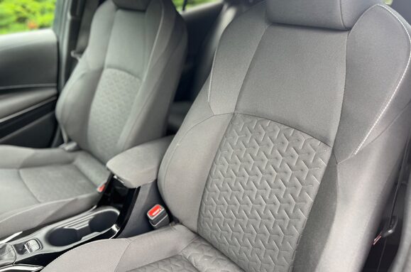Toyota Corolla 2.0 VVT-I DESIGN PETROL/HYBRID AUTO 24