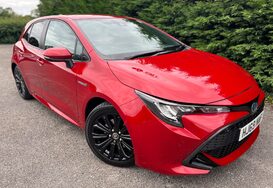 Toyota Corolla 2.0 VVT-I DESIGN PETROL/HYBRID AUTO 2