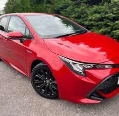 Toyota Corolla 2.0 VVT-I DESIGN PETROL/HYBRID AUTO 1