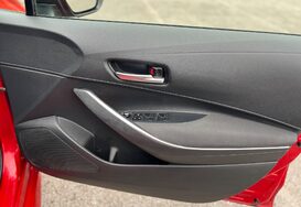 Toyota Corolla 2.0 VVT-I DESIGN PETROL/HYBRID AUTO 18