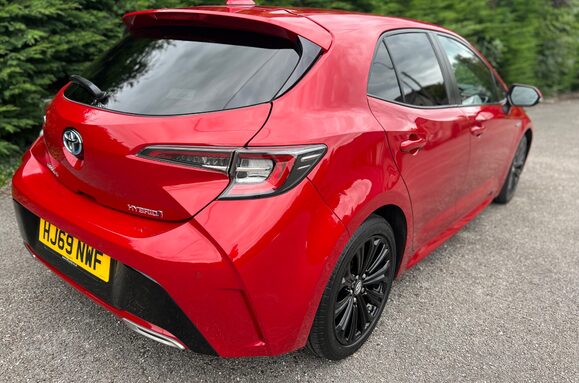 Toyota Corolla 2.0 VVT-I DESIGN PETROL/HYBRID AUTO 7