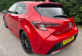 Toyota Corolla 2.0 VVT-I DESIGN PETROL/HYBRID AUTO 12