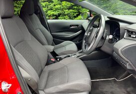 Toyota Corolla 2.0 VVT-I DESIGN PETROL/HYBRID AUTO 16