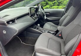 Toyota Corolla 2.0 VVT-I DESIGN PETROL/HYBRID AUTO 25