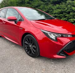 Toyota Corolla 2.0 VVT-I DESIGN PETROL/HYBRID AUTO 4