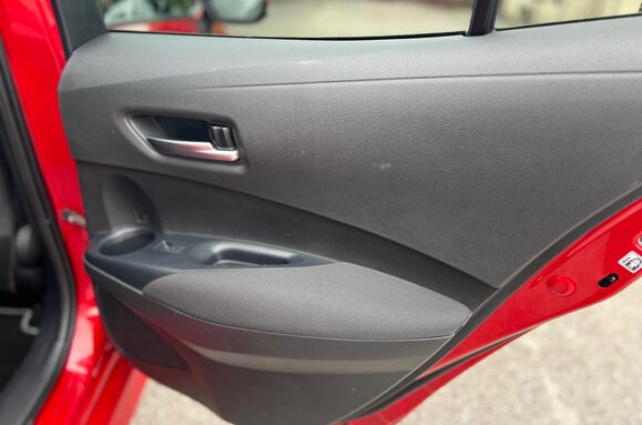 Toyota Corolla 2.0 VVT-I DESIGN PETROL/HYBRID AUTO 22