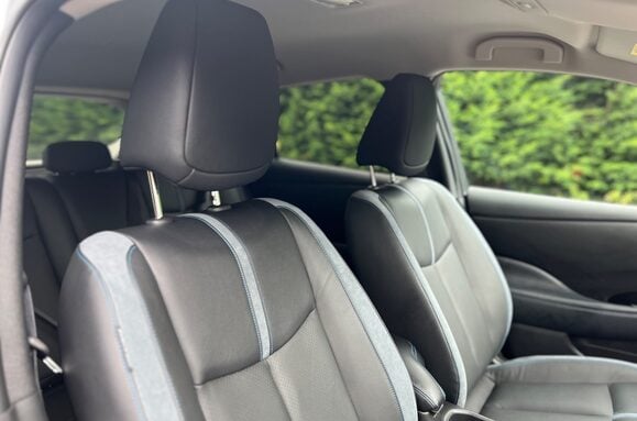 Nissan LEAF 110kW Tekna 39kWh 5dr Auto 16