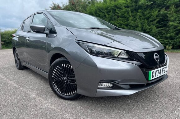 Nissan LEAF 110kW Tekna 39kWh 5dr Auto 1
