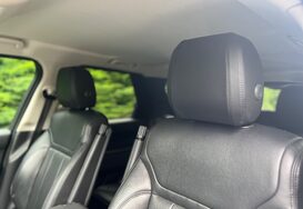 Land Rover Discovery 3.0 TD6 SE AUTO 7 SEATS 25