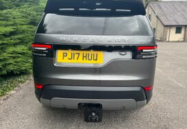Land Rover Discovery 3.0 TD6 SE AUTO 7 SEATS 8