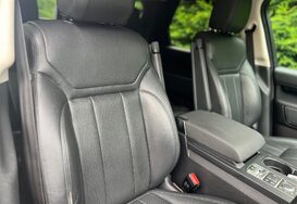 Land Rover Discovery 3.0 TD6 SE AUTO 7 SEATS 15