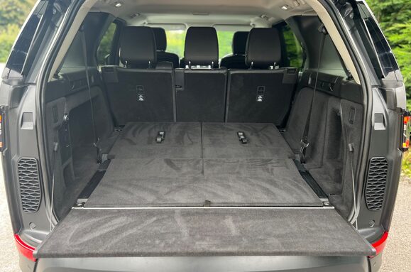 Land Rover Discovery 3.0 TD6 SE AUTO 7 SEATS 38