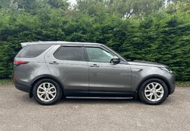 Land Rover Discovery 3.0 TD6 SE AUTO 7 SEATS 6